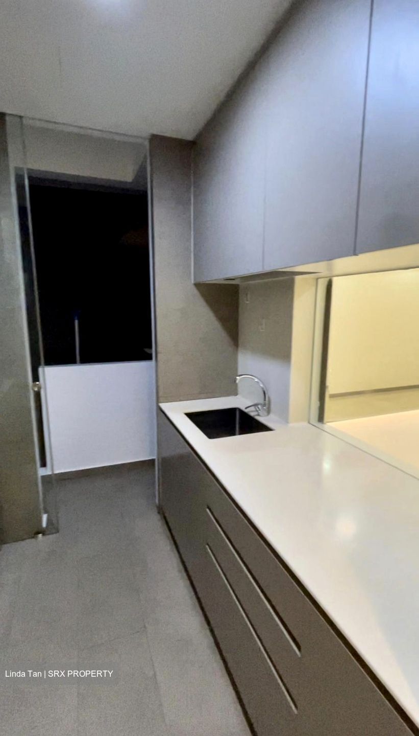 Stratum (D18), Condominium #561879121